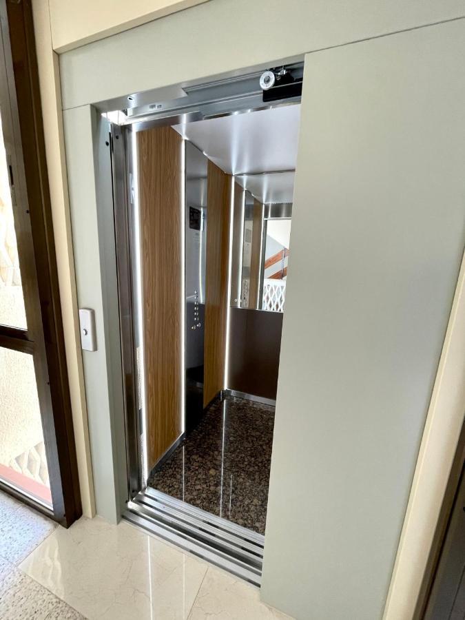 Gatu Casa Muse Junto A La Playa, Vista Al Mar, Aire Acc, Terraza, Wifi Y Chimenea " Preferente Mayores De 25 Anos Y Familias " El Puerto de Santa María Buitenkant foto